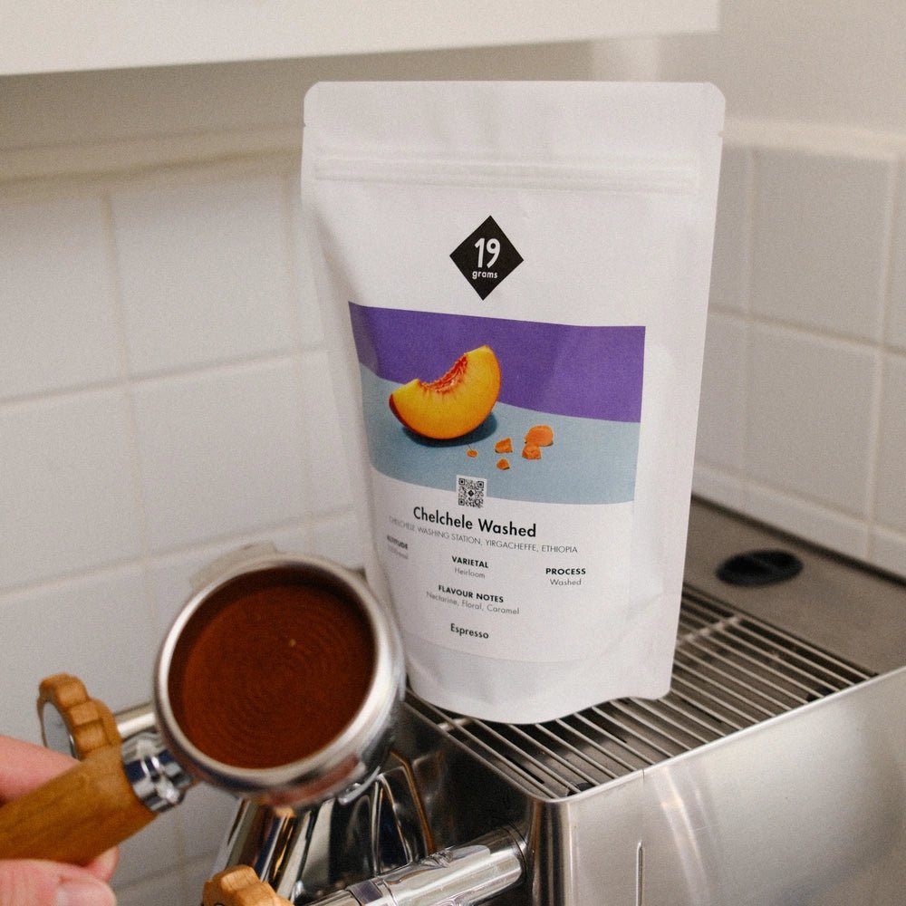 19grams Chelchele Washed Espresso – Kaffeeverpackung Yirgacheffe Äthiopien an der Espressomaschine