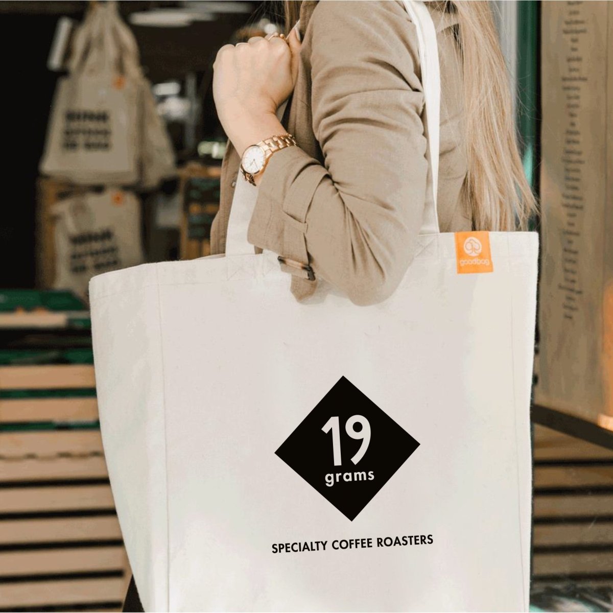 19grams Bloody Good Bag Kaffeebeutel Frontansicht Specialty Coffee Verpackung - Specialty Coffee kaufen bei 19grams.live Roasters Berlin