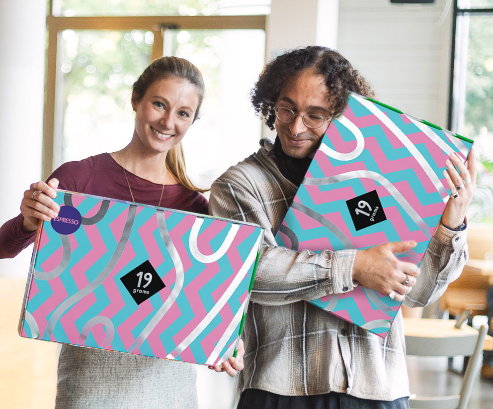 19grams Rockstar Adventskalender 2025 – Gewinnerinnen Omar und Pia mit Kaffeepaket