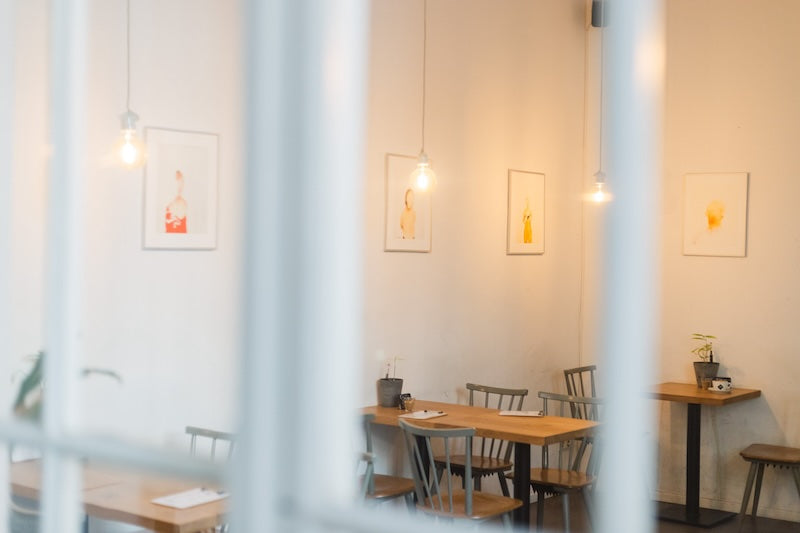 19grams Café am Schlesischen Tor in Berlin Kreuzberg – Specialty Coffee Shop-Atmosphere von 19grams.live Roasters, gemütlicher Innenraum