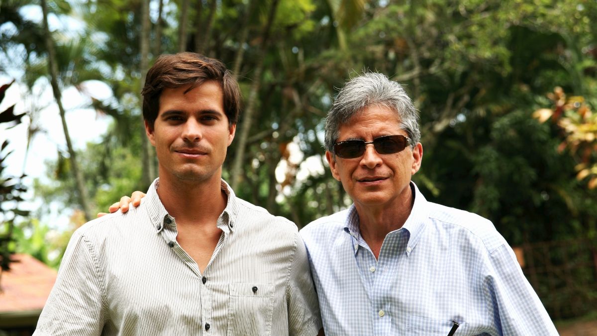 Diego und Vater Familienfoto