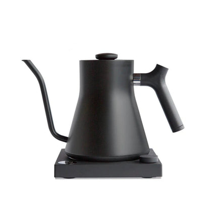 Fellow Stagg EKG elektrischer Wasserkocher in Matt-Schwarz – Präzisions-Pour-Over-Kessel für Specialty Coffee, im 19grams Berlin Shop