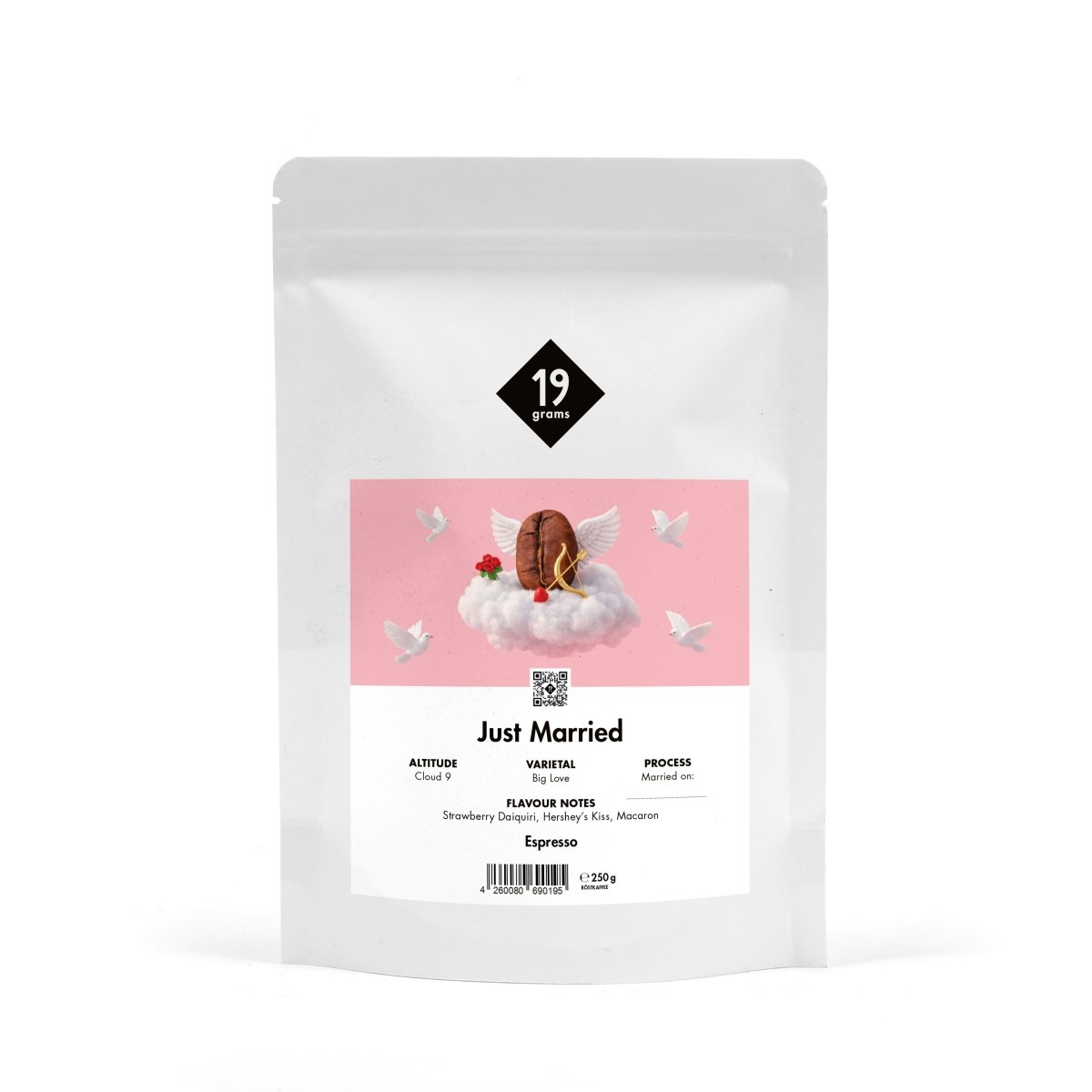 19grams Kaffeeverpackung „Just Married" Espresso Freisteller auf weißem Hintergrund – Hochzeitskaffee Produktfoto