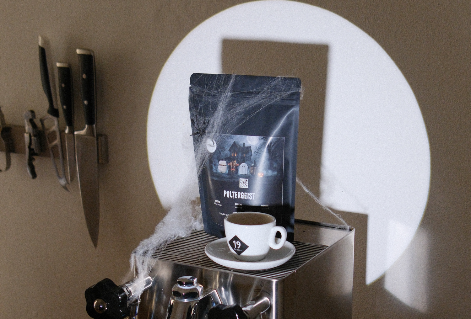 19grams Poltergeist Halloween 2025 – Banner Specialty Coffee saisonale Edition