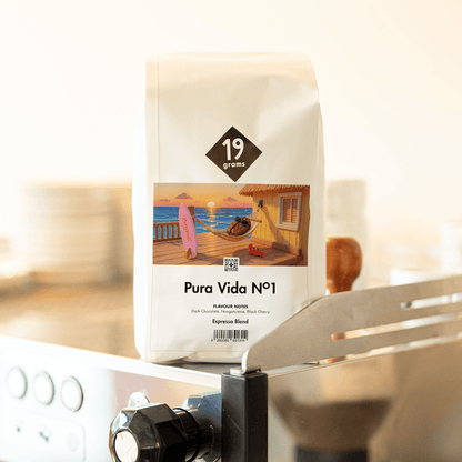 19grams Pura Vida Nº1 Espresso Blend vor Espressomaschine – Dark Chocolate, Nougat Cream, Black Cherry