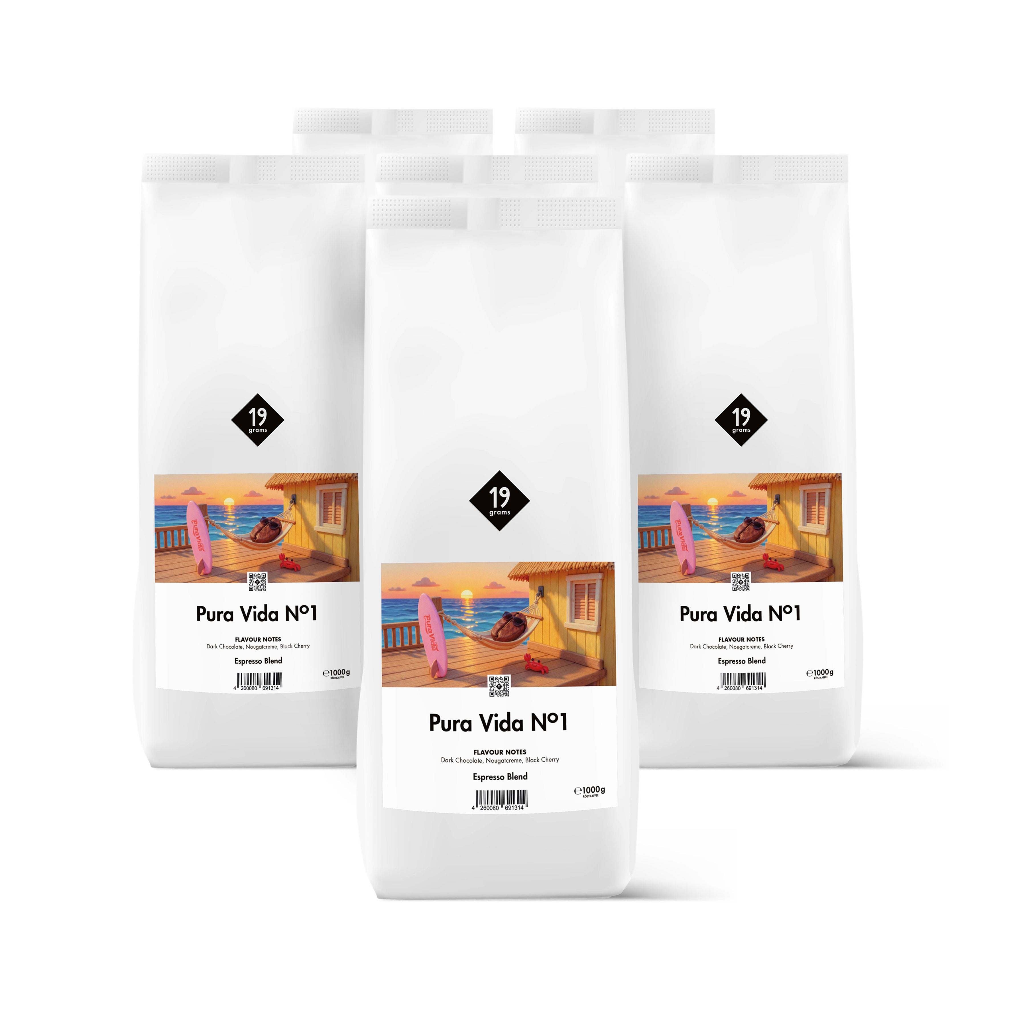 19grams Pura Vida N°1 Specialty Coffee Espresso Blend – Kaffeebeutel Produktmockup 1000g mit Strand-Illustration, Kaffeerösterei Berlin
