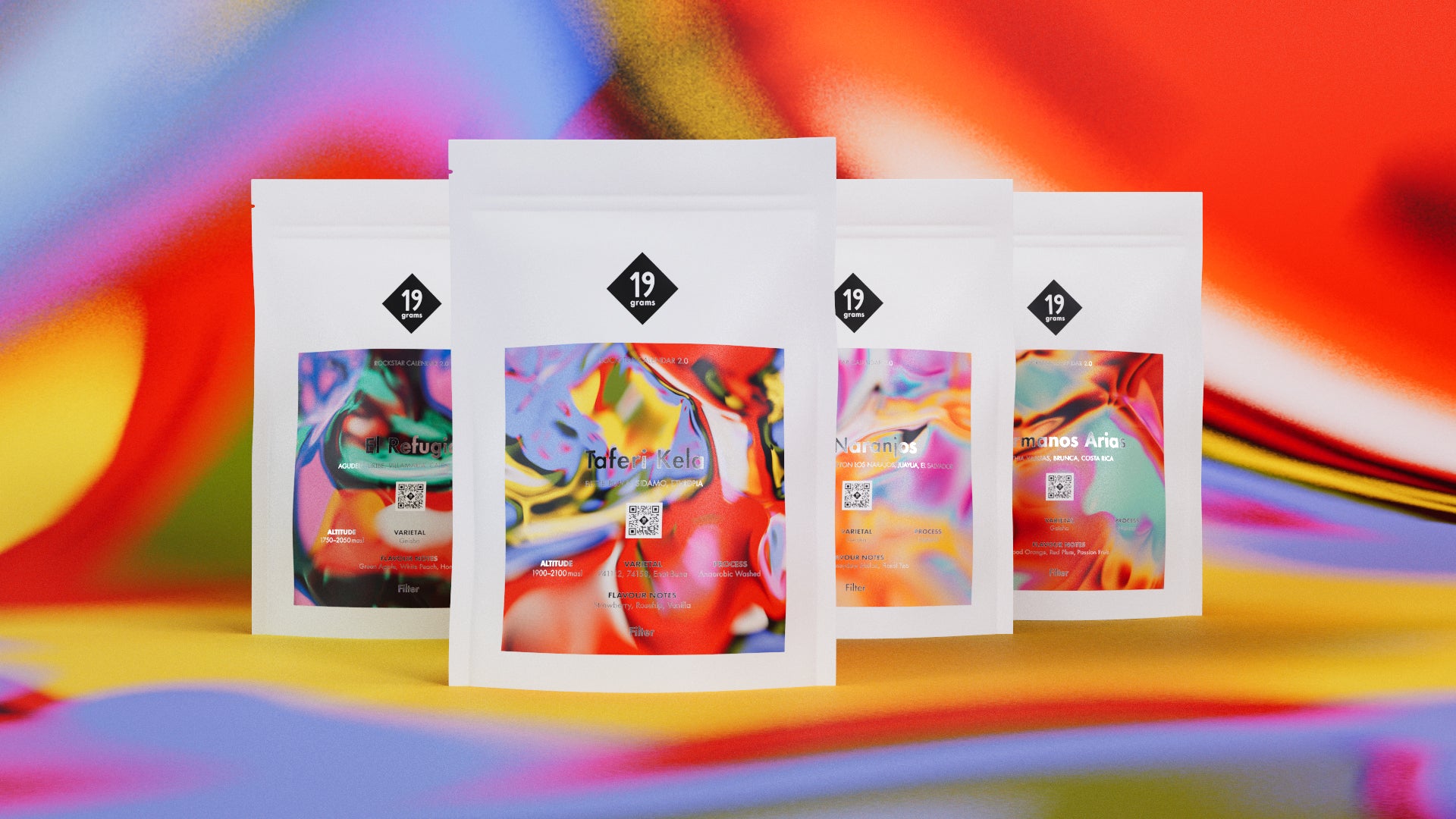 19grams Round 2 Kaffeesorten – vier Filterkaffee Packungen auf buntem Hintergrund Moodshot