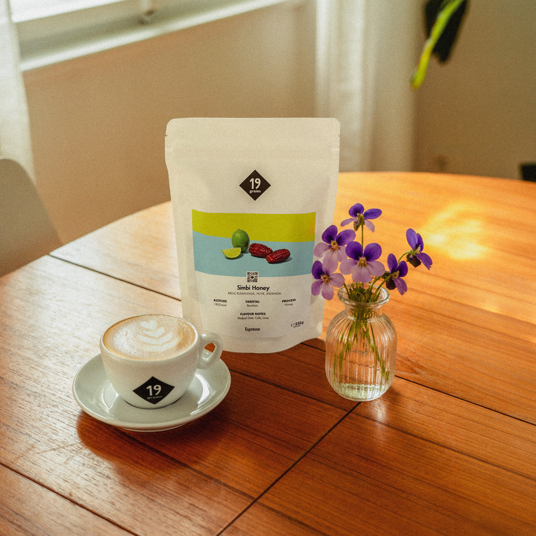 19grams Simbi Honey Espresso Kaffeebeutel Mood-Shot – Honey-Aufbereitung, Bourbon, Ruanda Uganda, Specialty Coffee Rösterei Berlin