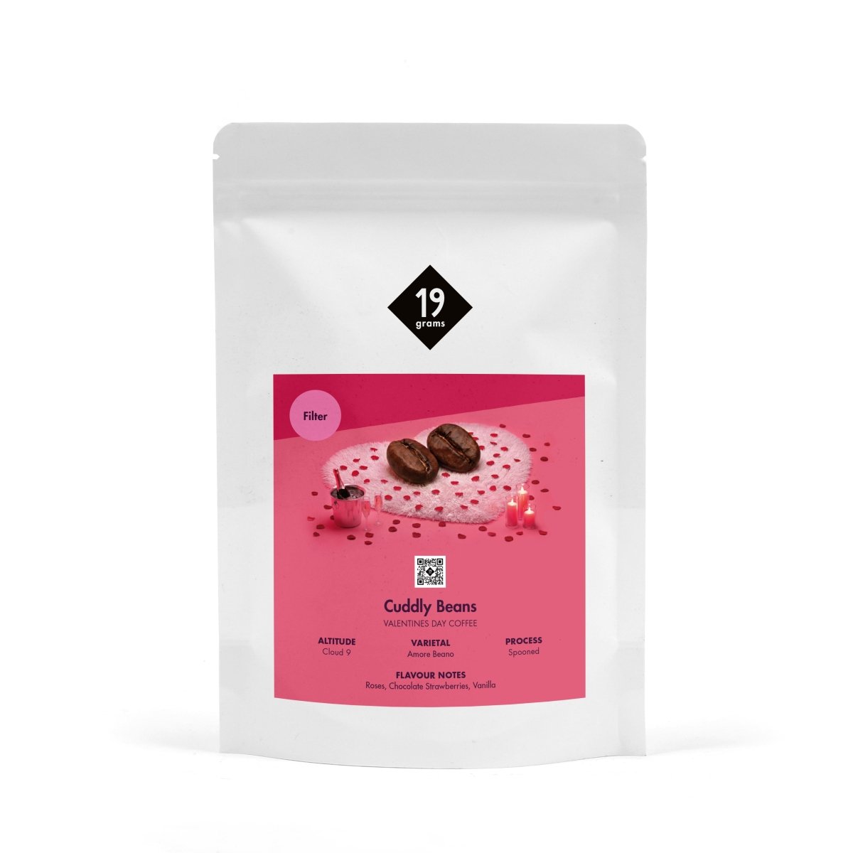 19grams Valentines „Cuddly" Filterkaffee – Produktmockup der Kaffeeverpackung auf weißem Hintergrund