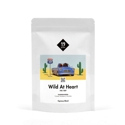 19grams Wild At Heart Espresso mit Label von 2 Bohnen im blauen Cabrio