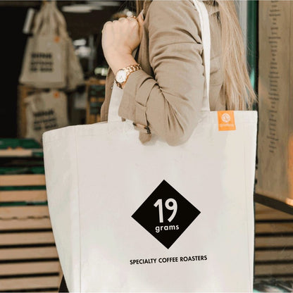 19grams Bloody Good Bag Kaffeebeutel Frontansicht Specialty Coffee Verpackung - Specialty Coffee kaufen bei 19grams.live Roasters Berlin