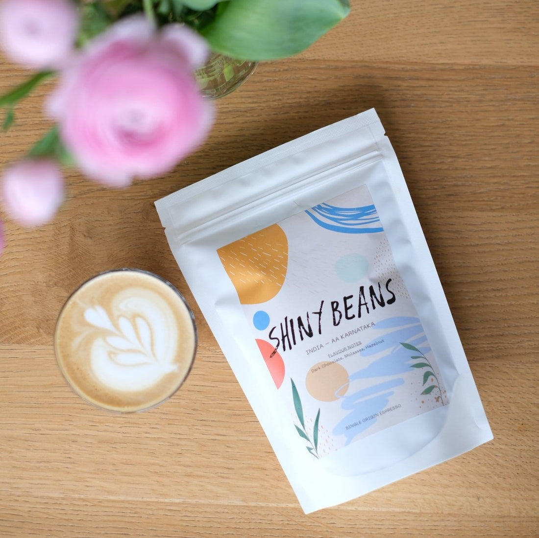 19grams Shiny Beans Espresso Kaffeebohnen aus Indien Draufsicht - Single Origin Kaffee kaufen bei 19grams.live Roasters Berlin