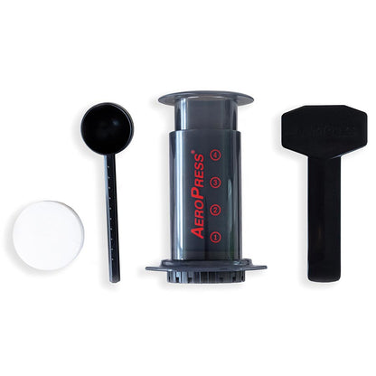 19grams Aerobie AeroPress Kaffeebereiter komplettes Set mit Filterpapier - AeroPress kaufen bei 19grams.live Roasters Berlin